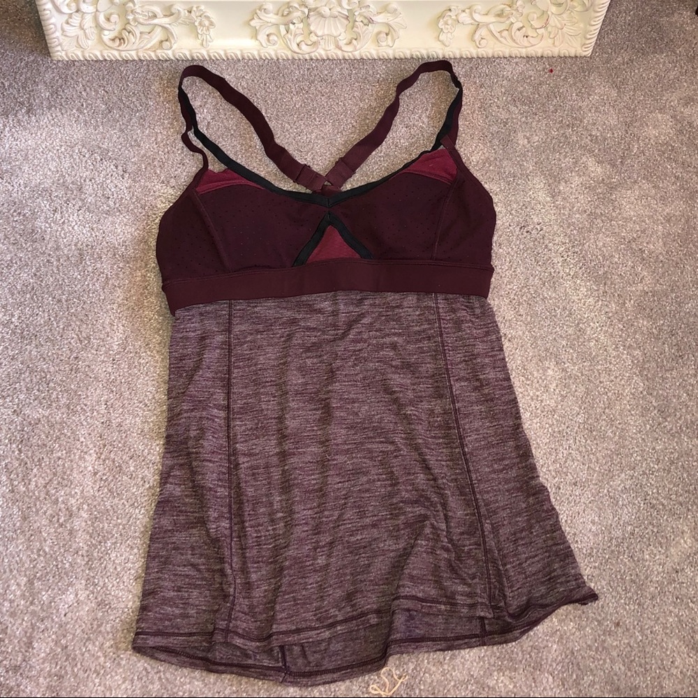 Lululemon tank with built in bra